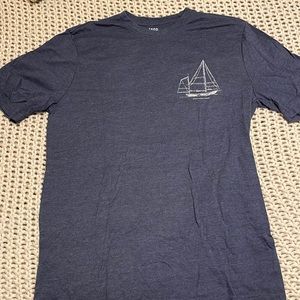 IZOD SALTWATER tshirt size mens S, perfect condition